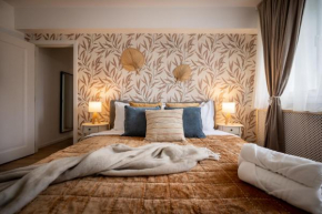 Boho Chic Escape - Hypercenter